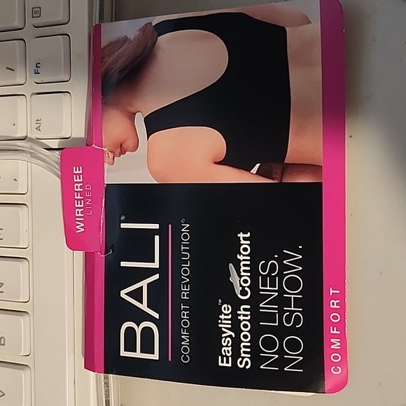 Bali wirefree bra new size xl - Picture 2 of 3